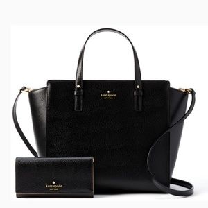 ♠️ Kate Spade matching set ♠️ NWT matching bag and wallet!